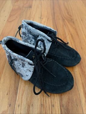 Akid Kids Black Suede Moccasin Ankle Boots - Stylish Lace-Up Leather -Toddler 11